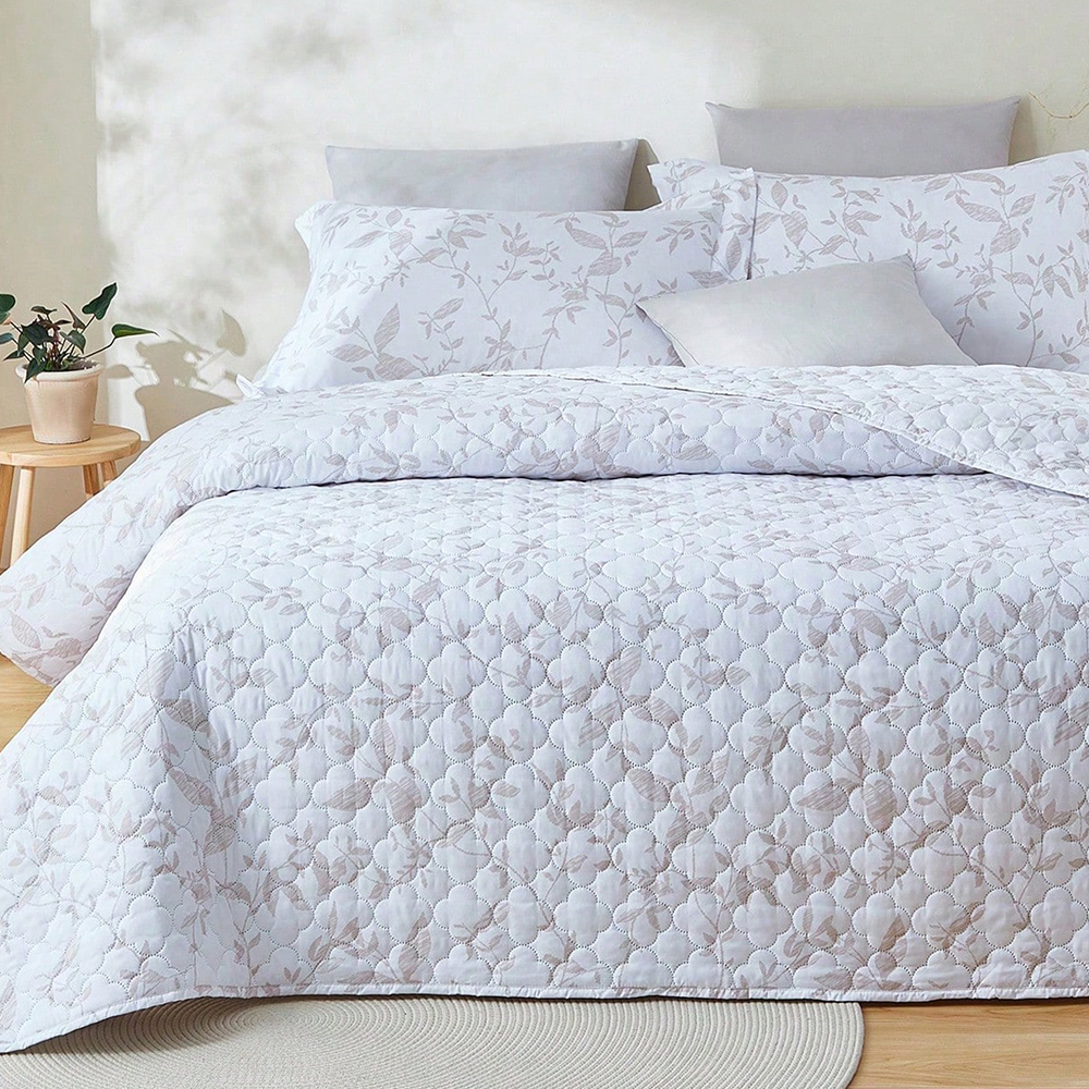 Estampado tonal de hojas y enredaderas