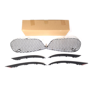Grilles inférieures en nid d'abeille pour Mercedes-Benz Classe C W205, enjoliveurs de phares antibrouillard noirs en ABS, pièces de rechange 2015-2018 - Product Image 4