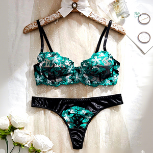 Conjunto de Sujetador Push-Up de Encaje Sexy para Senos Grandes que Parecen Menores, Ropa Interior con Escote Profundo en V, Bordado <span class=keywords><strong>3D</strong></span>, Tejido Dobby Transpirable - Product Image 4