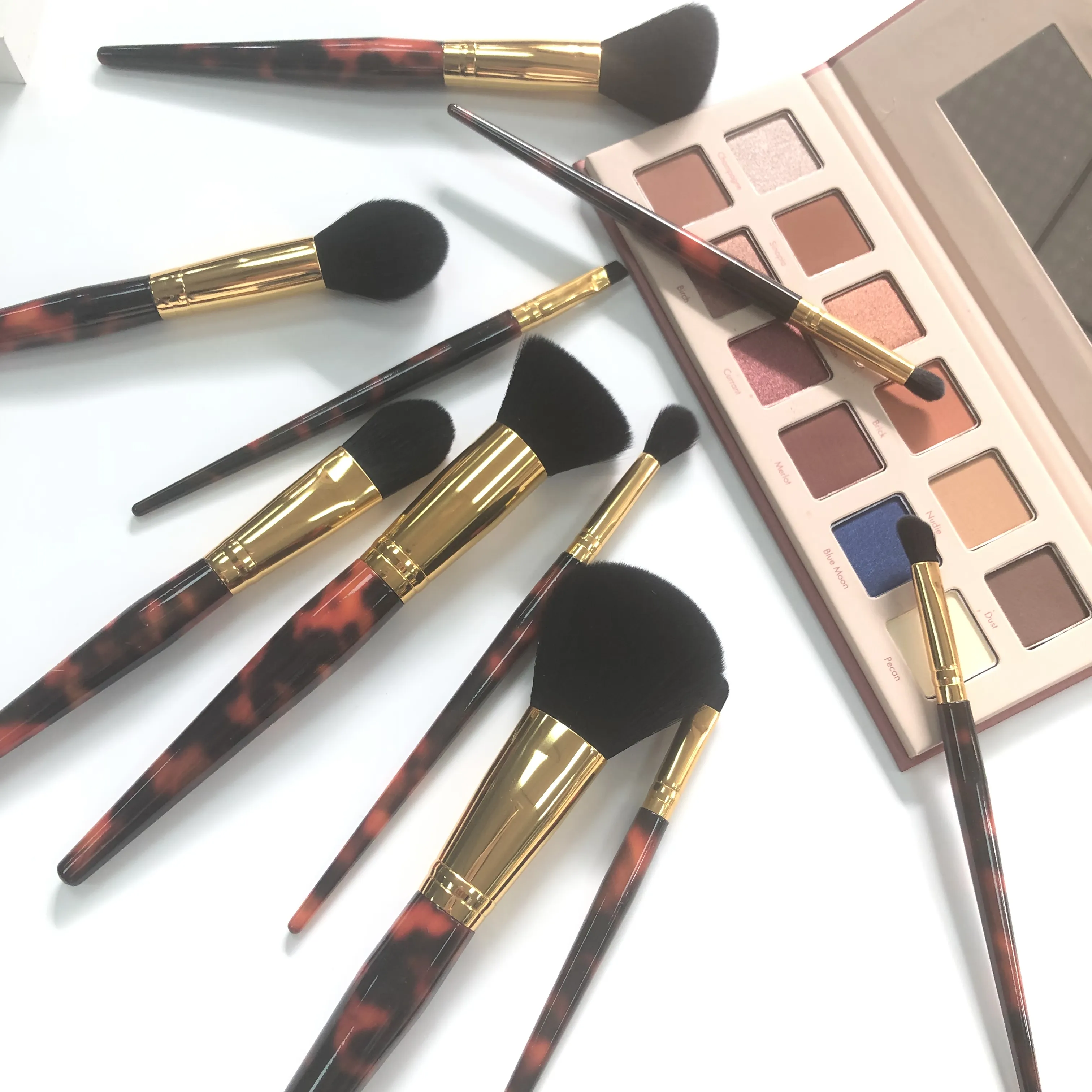 YRX D002 Professional makeup brush suite cosmetic brush set Stylish and customizable Leopard print makeup brush