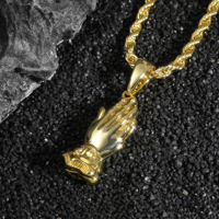 Collier Pendentif Mains Jointes Style Hip Hop en Acier Inoxydable pour Hommes et Femmes - Vente Flash Bijoux