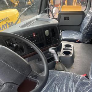 Camión Volquete Usado HOWO 371 6x4 con Motor Diésel Sinotruk en Excelentes Condiciones para Transporte de Materiales Pesados, Arena y Piedra - Product Image 5