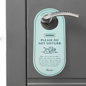 Étiquettes pour cintres de porte en plastique PVC à impression personnalisée - Product Image 1