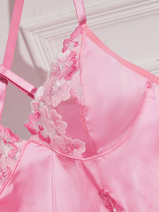 Nuevo camisón de verano sin mangas OEM, vestido sexy de satén con espalda descubierta, ropa de dormir similar a la seda, lencería con tirantes ajustables para mujer - Product Image 5