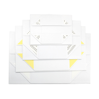 Boîte cadeau magnétique rigide pliable personnalisée avec logo, emballage de marque de vêtements de luxe blanc sur mesure