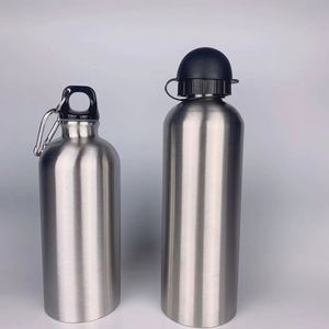 Bouteille d'eau cylindrique portable personnalisée avec mousqueton en aluminium - Product Image 4