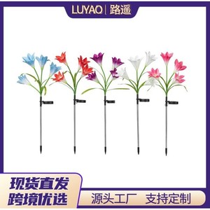 ไฟ LED พลังงานแสงอาทิตย์รูปดอกลิลลี่ 4 หัว สำหรับตกแต่งสนามหญ้า สวนหย่อม ใช้กลางแจ้ง วัสดุยาง - Product Image 6