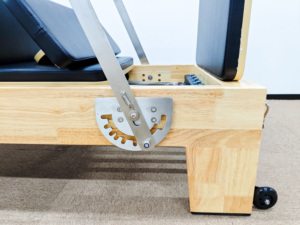 Machine de Pilates Reformer professionnelle en acier, avec logo personnalisé par l'utilisateur - Product Image 5