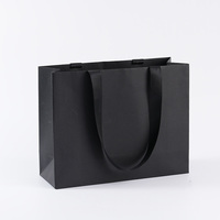 Sacs en papier cadeau écologiques de haute qualité avec poignées, taille et couleur personnalisables, style classique, logo personnalisé, pour magasin de vêtements