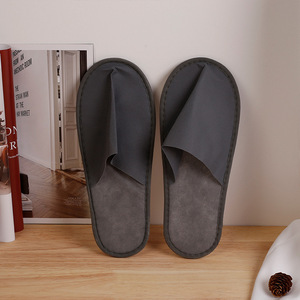 Zapatillas de hotel negras personalizadas con diseño profesional y al mejor precio al por mayor, zapatillas de hotel desechables ecológicas - Product Image 2