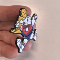 Badge de chapeau en métal plaqué émail souple personnalisé, motif personnage amusant, en alliage de zinc, ornement de vêtement tendance, personnalisable