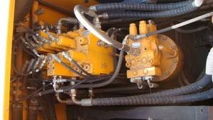 Excavadora de orugas multifunción de Corea Original usada Hyundai 150-9 de alta eficiencia Hyundai en buenas condiciones a la venta - Product Image 5