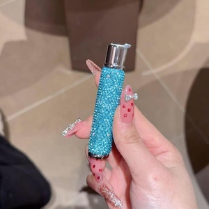 Briquet à cigarettes gonflable créatif haut de gamme, adorable, pour filles, petit, portable, avec diamants incrustés, allumage par bâton, coupe-vent - Product Image 2