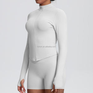 Conjunto Deportivo de 2 Piezas para Mujer de Alta Calidad, Secado Rápido, Ligero, Levanta Glúteos, Sin Costuras, con Logotipo Personalizado - Product Image 2