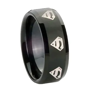 Cincin dengan sikat karbida tungsten hitam pria klasik buatan kustom cincin mode simbol superman laser