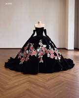 Robe de bal de Quinceañera QUEENSGOWN en velours noir classique, style Empire, épaules dénudées, avec appliques florales colorées