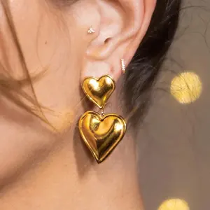 Trendy Double Heart Pendiente 18K Acero inoxidable Oro Plateado Smooth Double Love Drop Pendiente