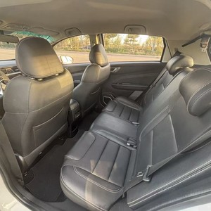 Pour Vision X3 Transmission Automatique Conduite à Gauche SUV Essence d'<span class=keywords><strong>Occasion</strong></span> avec Sièges en Cuir Pneus R18 Modèle 2018 - Product Image 5