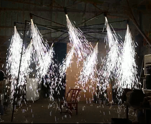 Fase di Nozze Primo Ballo 360 Gradi Appeso Fiore Rotante Telecomando Freddo Pyro Pirotecnici di Accensione Fuochi D'artificio Sistema di Cottura - Product Image 6