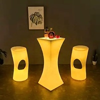 Nouveau Mobilier de Fête LED Rechargeable 16 Couleurs Changeantes, Table et Chaise avec Barre Lumineuse LED