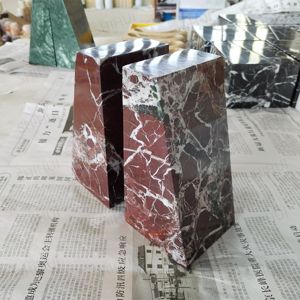 SH STONE, venta al por mayor, arte moderno personalizado, accesorios de decoración del hogar de lujo, de mármol rojo sujetalibros, objetos decorativos de piedra para el hogar - Product Image 5