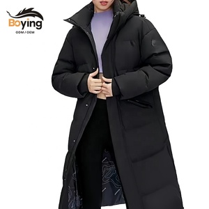 Boying Custom Veste en duvet d'hiver pour femmes Long manteau coupe-vent et imperméable avec capuche Techniques teintes unies - Product Image 1