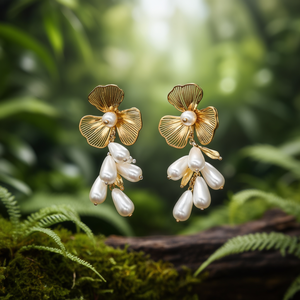 Boucles d'oreilles pendantes en acier inoxydable 316L plaqué or PVD, design fleur durable et résistant - Product Image 3