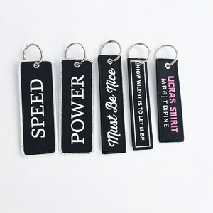 Proveedor Profesional de Llaveros de Paracord Hechos a Mano, Duraderos, para Marcas de Actividades al Aire Libre y Regalos de Seguridad - Product Image 1