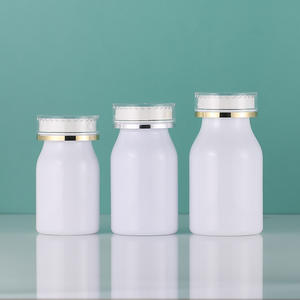 Vente en gros de bouteilles de bonbons en plastique durables pour un stockage et un affichage pratiques pour l'utilisation de médicaments et de pilules - Product Image 4