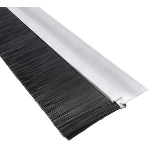 Spazzola a striscia in fibra di nylon industriale personalizzata B-RT con retro in metallo <span class=keywords><strong>per</strong></span> <span class=keywords><strong>tapparelle</strong></span>/sigillatura porte da garage - Product Image 1