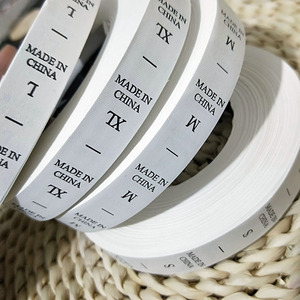 Etiquetas de Talla Ligeras de Nailon en Oferta - Sin Peso Excesivo, Perfectas para Ropa Delicada y Prendas de Seda, Venta al por Mayor para Boutiques - Product Image 6