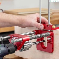 Offre Spéciale réglable localisateur de perceuse à bois ligne automatique guide de forage perforateur mini banc perceuse presse outil de positionnement précis