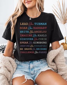 T-shirt da donna Lead Soar a maniche corte, girocollo, 100% cotone, stampa con messaggio femminista, per il Mese della Storia delle Donne, abbigliamento casual - Product Image 3
