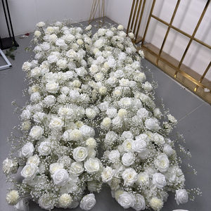Runner Floreale Bianco Artificiale con Rose e Gypsophila per Tavolo, Decorazione per Matrimoni e Feste Nuziali - Product Image 3