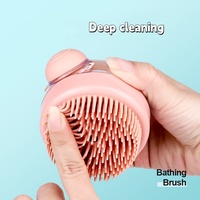 Brosse en silicone souple Brosse de massage à poils en caoutchouc Distributeur de shampoing Toilettage de cheveux Eau pulvérisée Brosse à vapeur pour chien