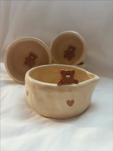 Tazón de Matcha con Diseño de Oso Adorable, Chawan Estético, Cerámica Hecha a Mano - Product Image 2