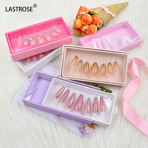 Nuevo estilo de uñas postizas artificiales largas <span class=keywords><strong>Prensa</strong></span> en uñas postizas de lujo Logotipo privado Puntas de uñas mate <span class=keywords><strong>rosa</strong></span> y negro - Product Image 5