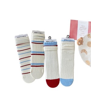 Mùa đông màu đỏ và màu xanh sọc giữa ống vớ retro màu tương phản đơn giản phong cách không xương vớ vớ Vớ Nữ - Product Image 6