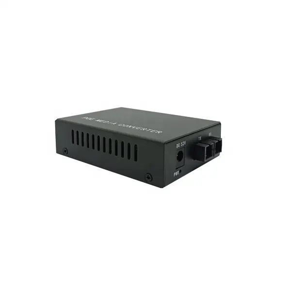 4-Port 10/100M Ethernet PoE konverter Media dengan 1SC serat optik Transceiver