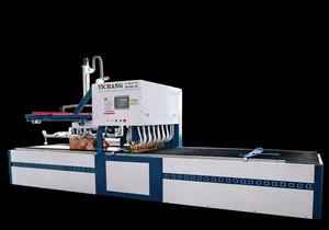 เครื่องเชื่อมจุดอัตโนมัติ YICHANG แบบ CNC ระบบนิวเมติก ความแม่นยำสูง สำหรับการผลิตแผงชั้นวางสินค้า 380V - Product Image 3