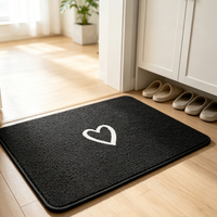 Tapis personnalisé en gros, tapis rectangulaire en polyester durable avec motif cœur pour la décoration intérieure
