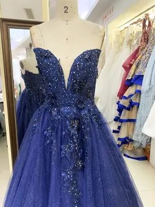 Gaun pesta elegan renda tanpa lengan A line tulle berkilau biru dongker baru 2025 gaun pesta dansa