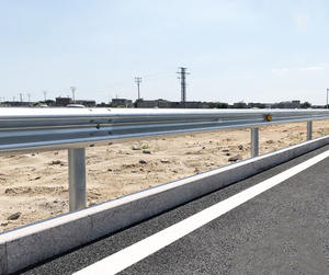 Barriera di sicurezza a basso prezzo con parapetto in acciaio isolato - Product Image 4