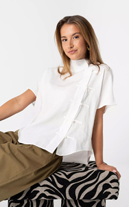 Chemisier Rétro <span class=keywords><strong>Femme</strong></span> 2026 Personnalisé à Col Mandarin et Manches Courtes en Coton Modal avec Boutons Chinois, Hauts Vintage OEM/ODM - Product Image 5