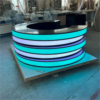 Meubles commerciaux comptoir de réception Led de luxe à surface solide bureau de nouvelles TV Table de comptoir de Studio de diffusion personnalisée