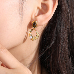 Pendientes de Oro con Ojo de Tigre, Diseño Irregular, Engaste de Bisel, para Uso Diario - Product Image 4