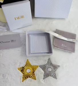 Ensemble d'ornements suspendus pour voiture en forme d'étoile à 5 branches or et argent, avec coffret cadeau complet et emballage en sac pour l'intérieur de la voiture - Product Image 6