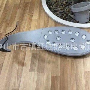 Lámpara de Jardín LED Integrada, Farola LED de 150w, Cuerpo de Aleación de Aluminio, Control por Sensor de Luz, Iluminación Exterior - Product Image 3