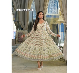 Vestido Tradicional de Algodón Suave para Mujer, Diseñado con Detalles Elegantes, Tela Fluida y Cómoda, Ropa Cultural para el Día a Día y Fiestas - Product Image 6