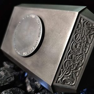 <span class=keywords><strong>Marteau</strong></span> <span class=keywords><strong>de</strong></span> <span class=keywords><strong>Thor</strong></span> <span class=keywords><strong>en</strong></span> métal pur grandeur nature 1:1, 45 cm, <span class=keywords><strong>jouet</strong></span> <span class=keywords><strong>en</strong></span> alliage métallique - Product Image 3